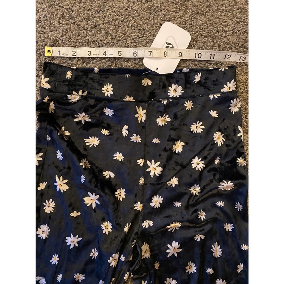 Elodie Velour Daisy Pull On Pants - S - Picture 5 of 5